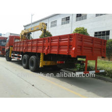 Dongfeng Tianlong truck with crane 10 ton sale in Peru